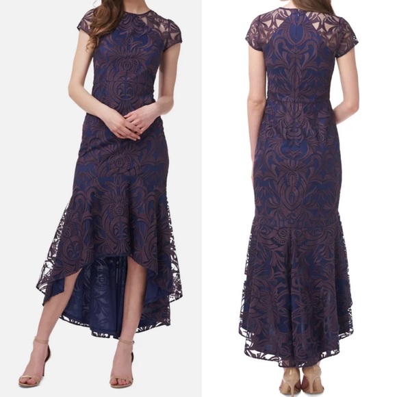 NEW JS COLLECTION Navy
Mesh Lined Cap Sleeve
Evening Hi-Lo Gown Dress size 6 - Picture 3 of 13